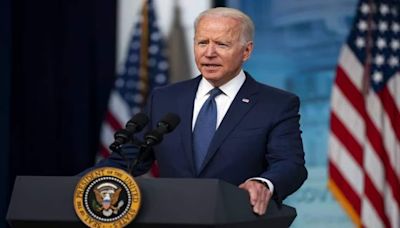 Joe Biden says he's 'passing the torch' in speech from Oval office