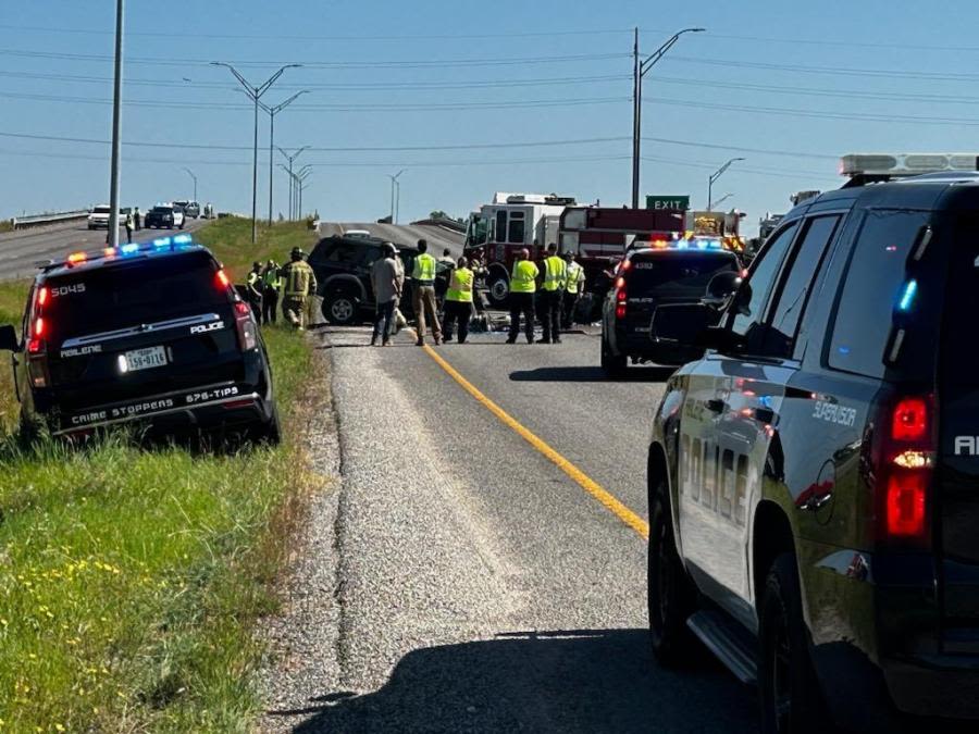 Fatal crash in east Abilene shuts down part of Loop 322