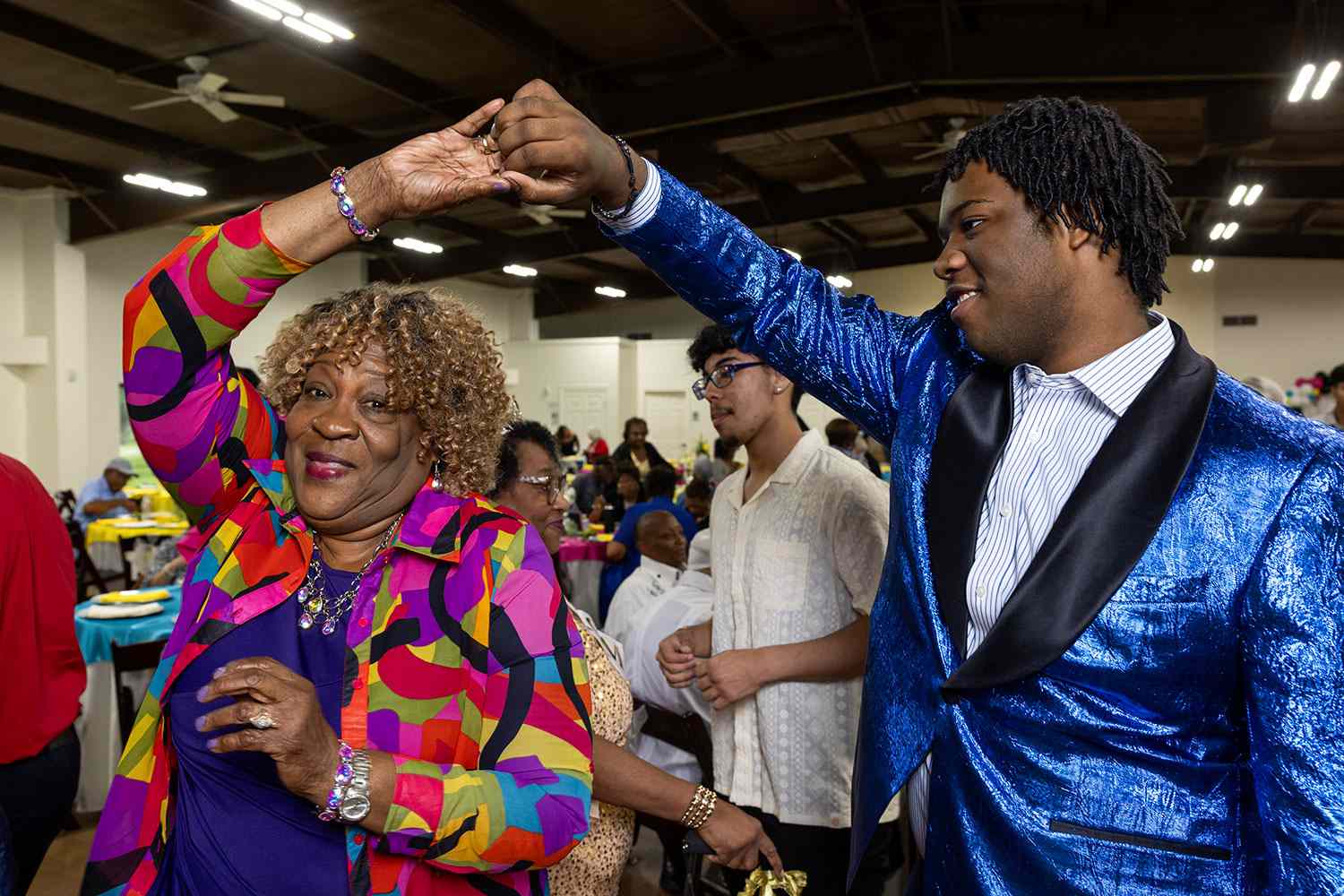 High School Seniors and Golden Agers Have a Blast at ‘Magical’ Intergenerational Prom