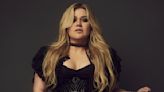 Kelly Clarkson Announces ‘Deluxe’ Version of ‘Chemistry’ and Song With Daughter River Rose