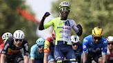 Tour de France : L'Érythréen Biniam Girmay remporte la 3e étape et entre dans l'histoire