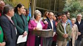 Aprueban proyecto que reconoce y mejora las condiciones laborales de recolectores de residuos domiciliarios - La Tercera