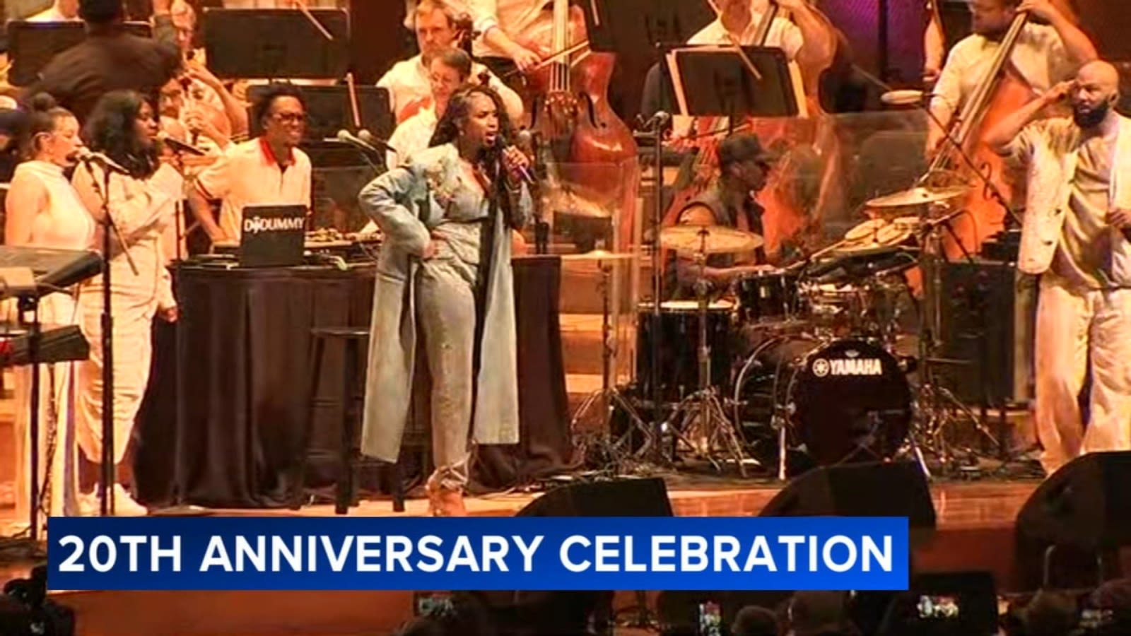 Jennifer Hudson surprises fans at Common's concert for Millennium Park 20th anniversary celebration