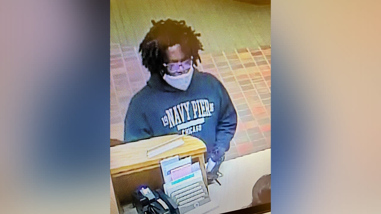 Alexandria, Minn. PD searching for suspect after bank robbery