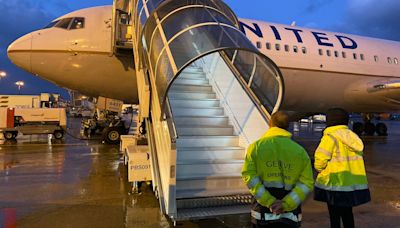 Passenger's Stuck Laptop Caused United Airlines Flight to Get Delayed 27 Hours