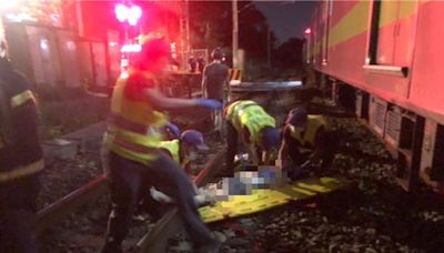 行人闖平鎮新光路平交道遭區間車撞 送醫搶救中 - 社會