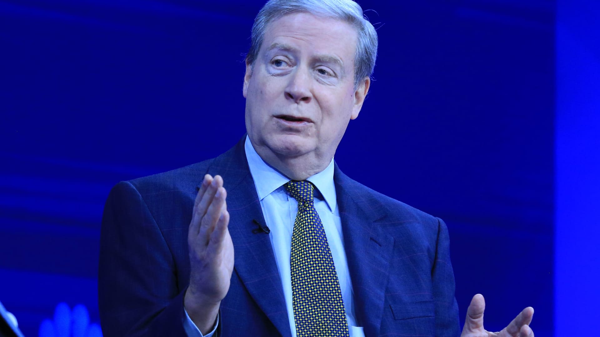 Stanley Druckenmiller gives Biden's economic policies an 'F', blames the Fed for reigniting inflation