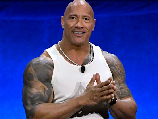 Dwayne "The Rock" Johnson Looks Literally Unrecognizable For His New Movie Role, And He's Clearly Going For An Oscar