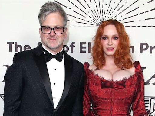 Christina Hendricks se casó otra vez, lució un vestido de ensueño y su mejor amiga ofició su boda