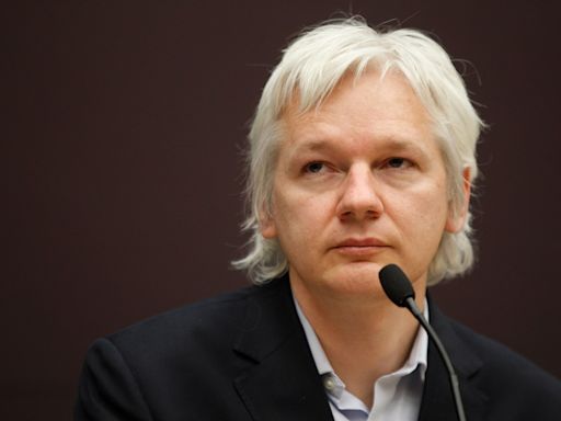 Julian Assange podrá apelar orden de extradición a EE.UU. según tribunal de Reino Unido - El Diario NY