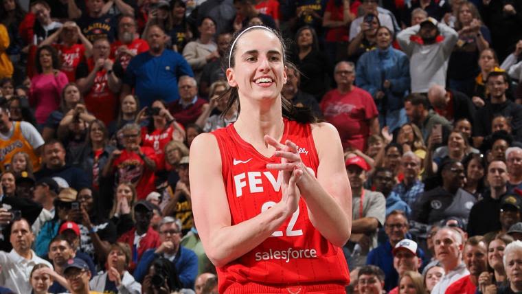 Caitlin Clark assists tracker: When will Fever star pass Courtney Vandersloot, Alyssa Thomas for all-time WNBA record? | Sporting News