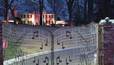 Granddaughter of Elvis fights plans to auction Graceland - WBBJ TV