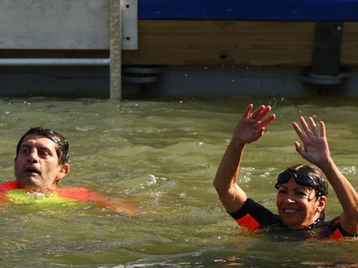 Paris Mayor Anne Hidalgo swims in the Seine nine days before Olympic Games kickoff