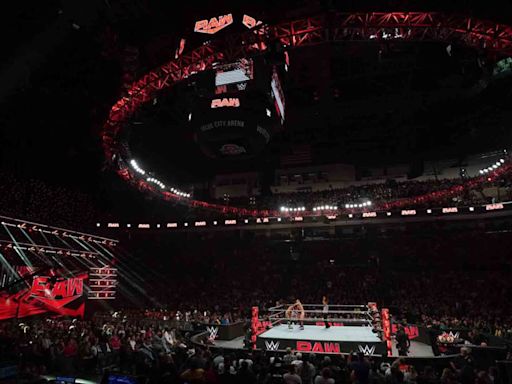 WWE Talent Turns Heel on Monday Night Raw, Attacks Former Friend During Match