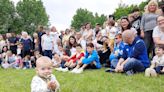 Los vecinos de Fonciello, en Llanera, hacen pueblo con una comida comunitaria para 'conocernos todos'