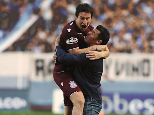 “Almirón es un DT que me enseñó mucho, es muy ameno al jugador”