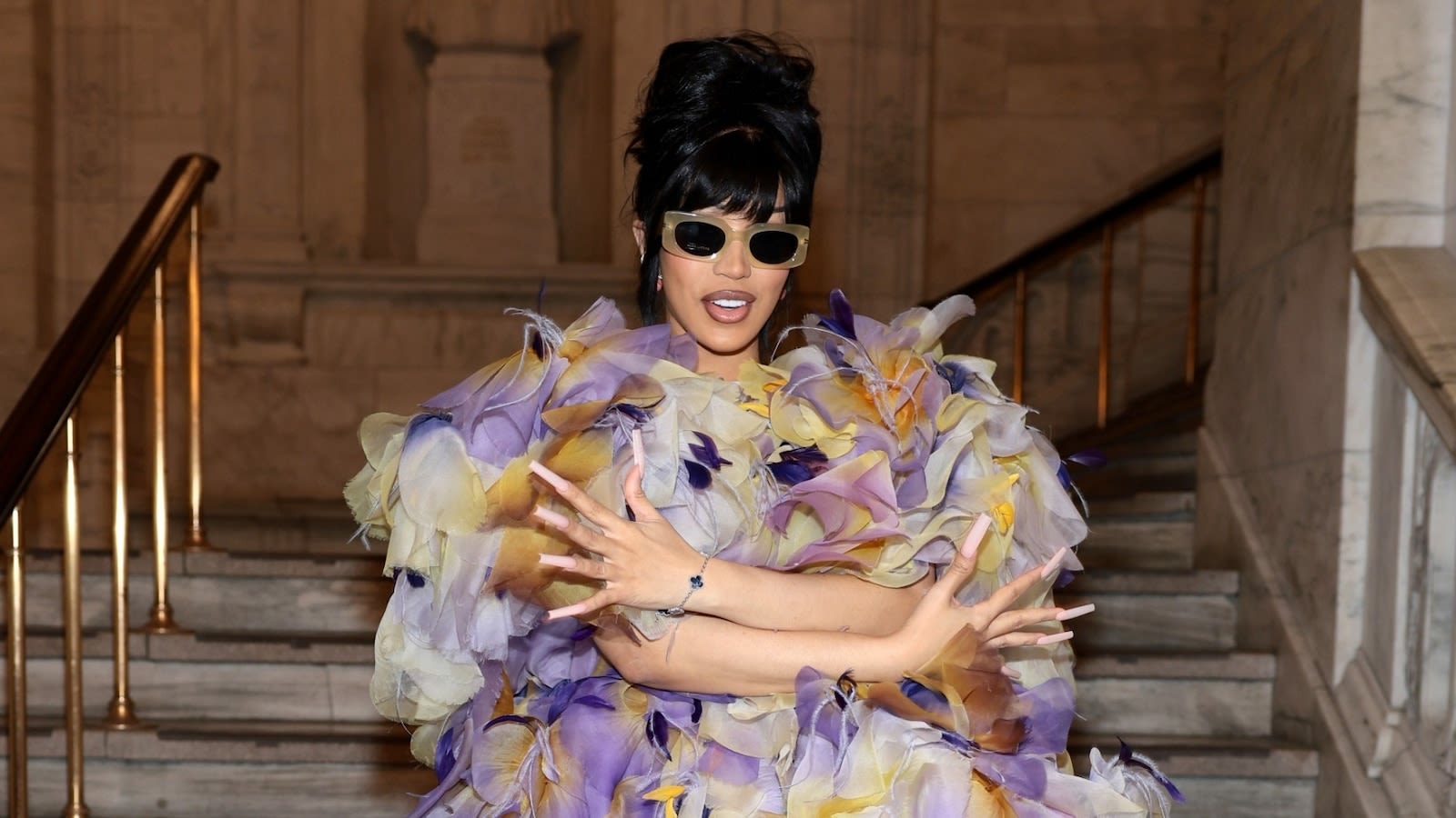 Cardi B stuns in vibrant look for Marc Jacobs fashion show