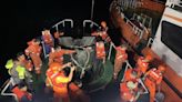 蘭陽溪口暗夜火燒船 蘇澳海巡馳援救回16人 (圖)