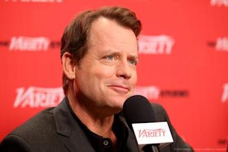 Greg Kinnear