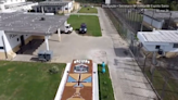 Corpus Christi: Detentos fazem tapetes para celebrar data dentro de presídio no ES; vídeo