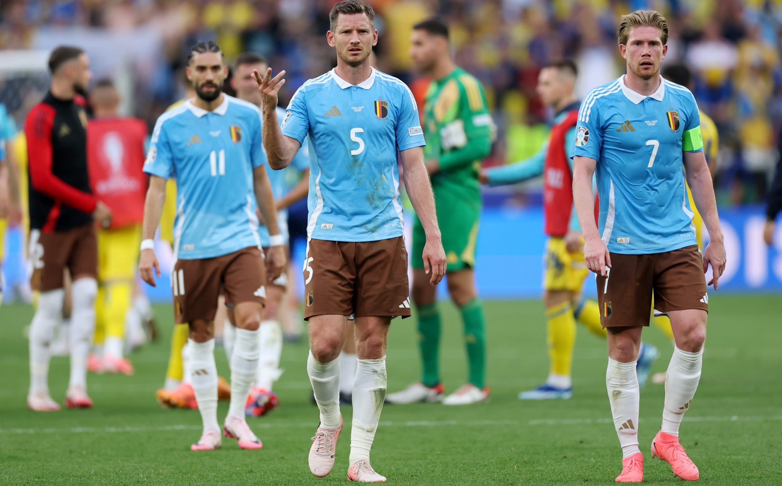 Echoes of England fans’ fury as Belgium limp into knockouts – and Ukraine go out