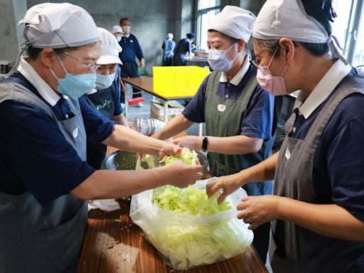 評鑑衝刺 台中慈濟醫院志工簡單麵再現盛況