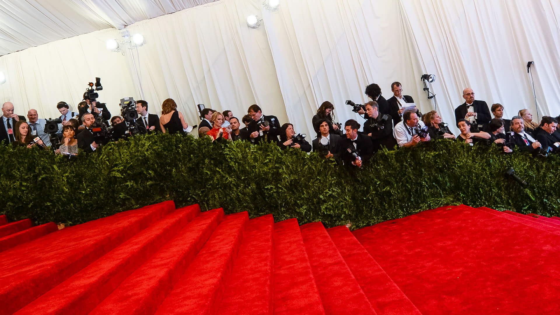 Live updates from the 2024 Met Gala 2024 red carpet