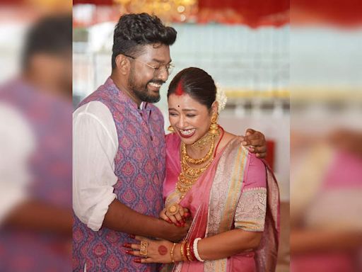 Sohini Sarkar and Shovan Ganguly celebrate wedding reception ceremony | Bengali Movie News - Times of India