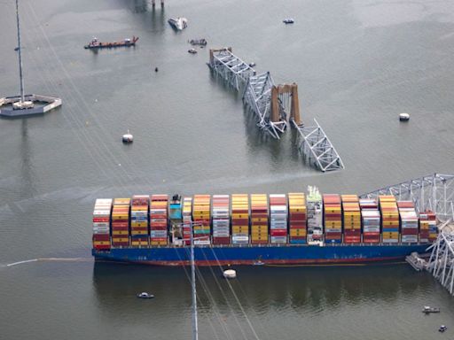 Nuevas imágenes muestran la respuesta policial tras el colapso del puente Francis Scott Key en Baltimore