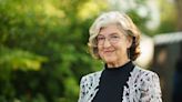 Barbara Kingsolver, escritora: “Compras un libro para tomarte un respiro, no para que te den una lección”