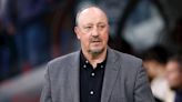Rafa Benitez sends big warning to Arne Slot and questions Liverpool players