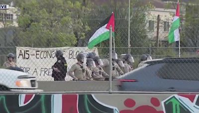 'Free Palestine' protesters block part of I-880 in Oakland