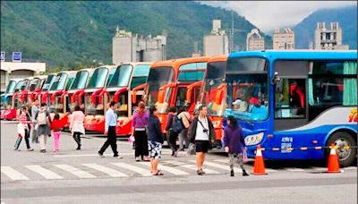 遊覽車擬增設刷卡機防駕駛超時 業者反對介接