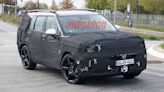 Hyundai Santa Fe spy photos show much boxier design