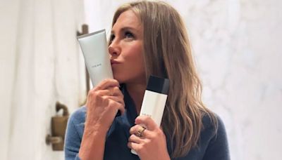 Jennifer Aniston’s LolaVie hair care line just launched its “final step” | CNN Underscored