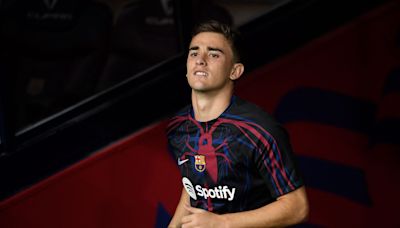 19-year-old Barcelona Golden Boy finally training with the ball again