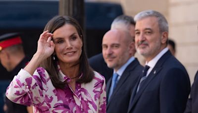 Letizia d’Espagne divine en robe fleurie : qui est le styliste de la reine ?