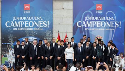 El Real Madrid celebra la 15ª en la Comunidad con otro homenaje a Kroos