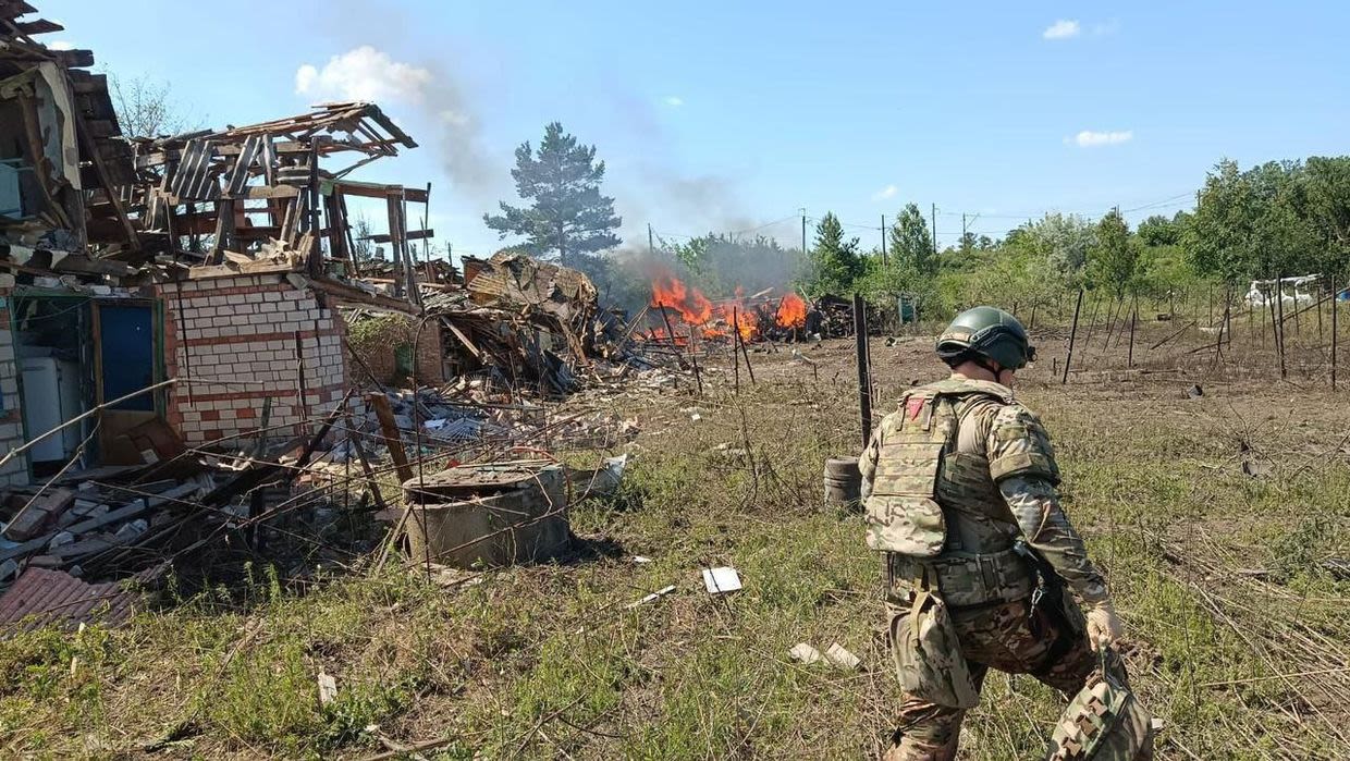 Russian attacks against Ukraine kill 6, injure 13 over past day