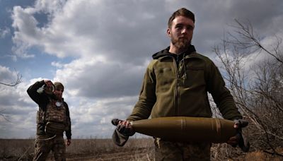 Russia seizes on final window before US weapons fortify Ukraine’s front lines