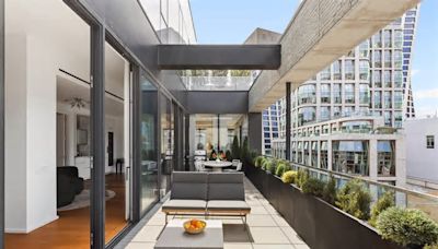 Mike Myers Re-Lists His Penthouse on Chelsea’s High Line for $17.5 Million