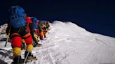 Hallan cuerpo del segundo alpinista que desapareció en el Everest - El Diario NY