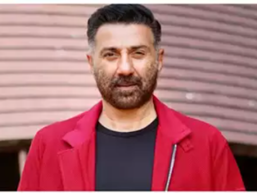 Sunny Deol cheating allegations: The actor's lawyer refutes all claims, says this is plain 'extortion': Exclusive | Hindi Movie News - Times of India