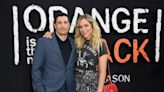 Jason Biggs and Jenny Mollen to Host ‘Dinner and a Movie’ Reboot for TBS