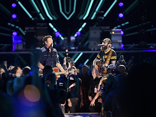 Post Malone covers George Strait, sings with Blake Shelton at 'Spotify House' during CMA Fest