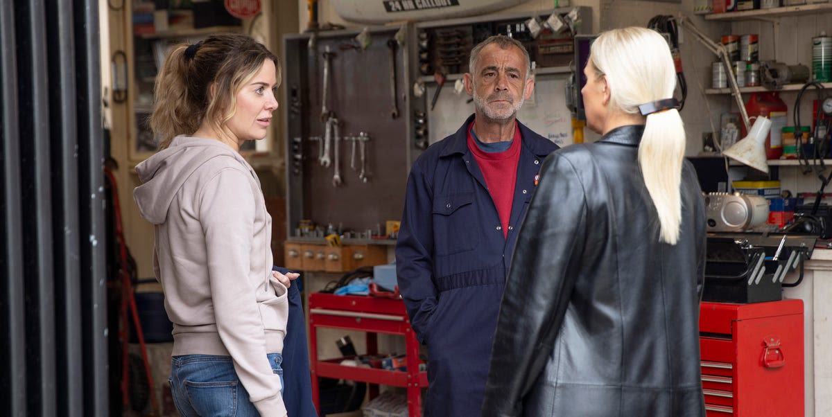 Coronation Street: Abi and Kevin are questioned over a fire