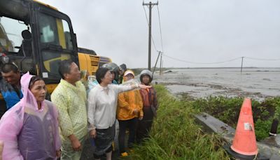 王惠美颱風天視察大城鄉溪口暴漲淹水 勸離安置危險地區村民 | 蕃新聞