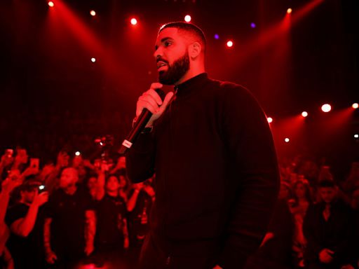 Concertgoer Addresses Onstage Kiss With Drake At 17 Years Old