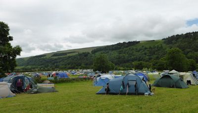 Mum slammed for taking TV, toaster, sofa and wardrobe with her on West Country camping trip