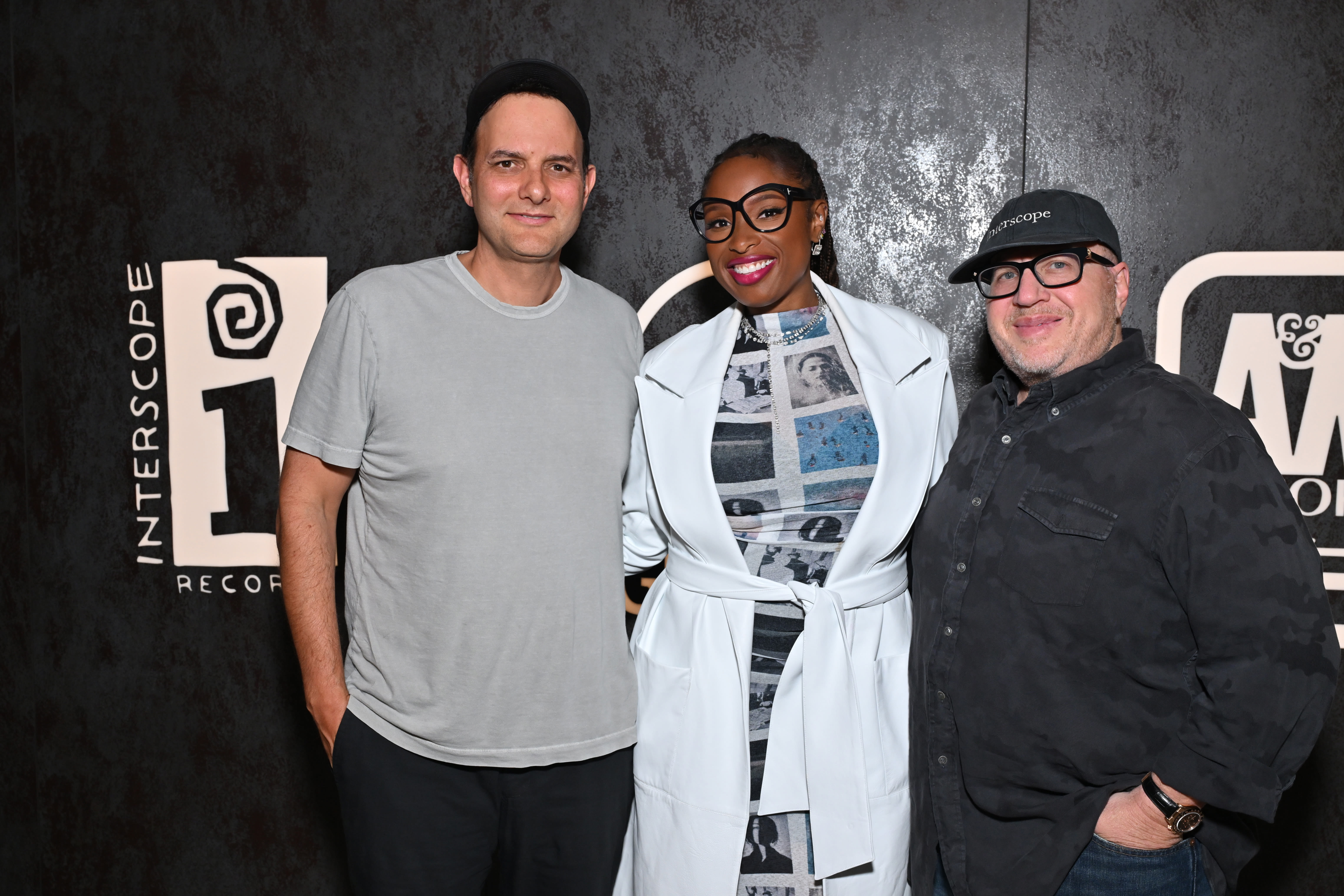 Jennifer Hudson Signs to Interscope Records